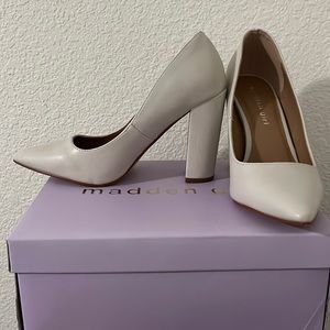 Madden Girl bone colored pumps, chunky heel. Never worn!! Size 7